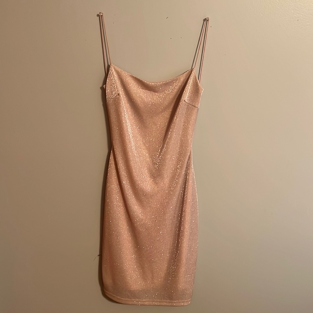 sparkly pink backless windsor dress. size xs. no longer sold